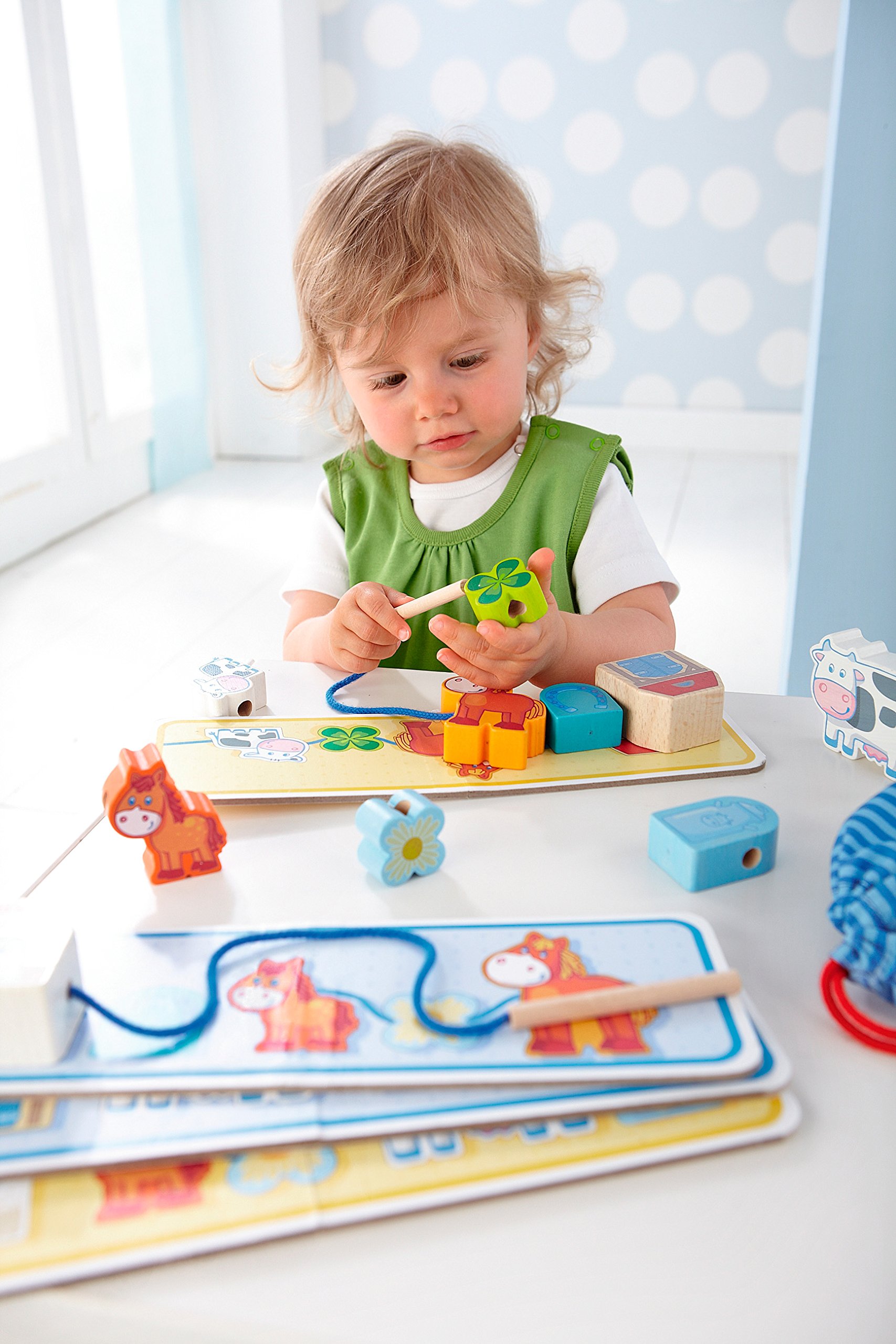 Haba 5580 - Meine erste Spielwelt Bauernhof Fädelspiel auf dem Land