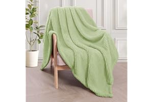 ‎WHALE FLOTILLA Whale Flotilla Kuscheldecke/Sofadecke/Wohndecke/Tagedecke - Weiche und Warme Flanell-Decke, 150x200 cm, Hellgrün