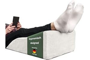 ‎WELL B4 Ergonomisches Venenkissen zum Beine hochlagern - Beinauflage zum Beine hochlegen - Beinhochlagerungskissen - Keilkissen Stützkissen für Beine & Knie ideal als Lymphkissen und Venenkeil für beide Beine