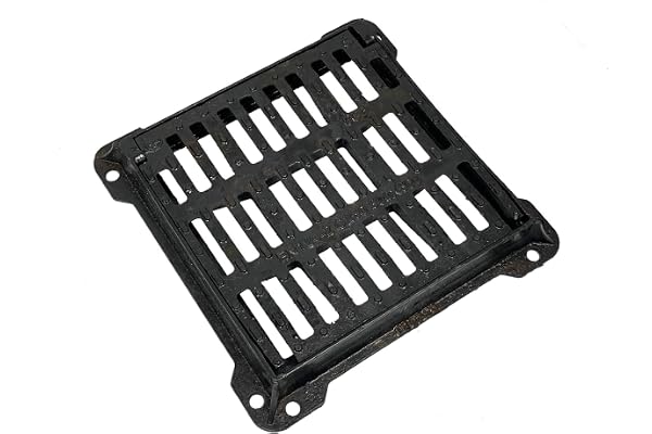 EINSIDE Grille en fonte ductile C250, Grille carré de drenaige concave avec cadre, Équipée d'un système de sécurité avec fermeture à pression, 40 x 40 cm