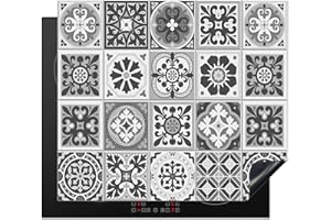 KitchenYeah© Protection Plaque Cuisson Deco Cuisine Cache Induction 60x52 cm Protège Pour Cuisiniere Protection Mosaïque - Noir - Blanc - Motif - Carrelage