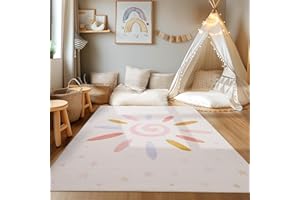 ‎HOMEBYHOME HomebyHome Kurzflor Kinderteppich für Jungen und Mädchen 140 x 200 cm Creme Sonnen und Stern Design - Waschbarer Teppich Extra Weich und Antiallergen - Teppich Kinderzimmer, Babyzimmer und Spielzimmer