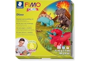 Staedtler 8034 07 LY Fimo kids form&play Set Dino (superweiche, ofenhärtende Knete, kinderleichte Anleitung, wiederverschließbare Box, Set mit 4 Fimo Blöcken, 1 Modellierstab und 1 Spielkulisse)