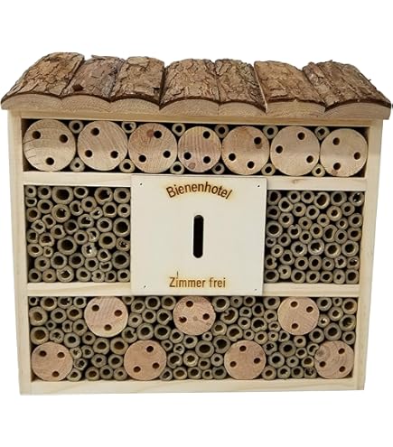 Beste insectenhotels kopen voor bijen, vlinders en meer - Agri World