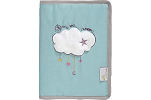 P'tit Basile - Protège Carnet de Santé bébé mixte - Coton Bio - Broderie Dans les Nuages - 24x17 cm taille standard unique - fermeture par boutons pression - ouatiné