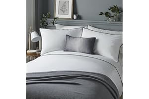 Serene - Pom Pom - łatwy w pielęgnacji zestaw poszewek na kołdrę | King Size | Biała pościel z szarymi pomponami