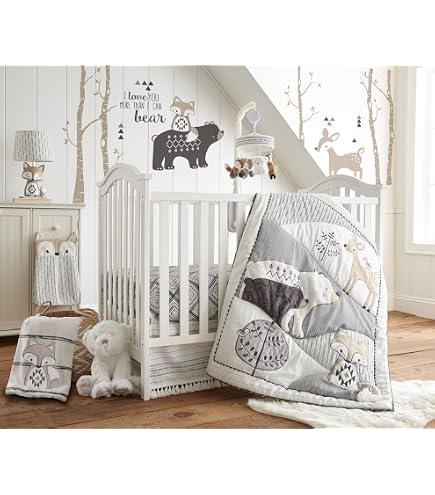 Levtex Baby Forest Friends Bettwäsche-Set – 5-teilig, Mit Steppdecke, Spannbetttüchern, Rüsche & Wandaufkleber