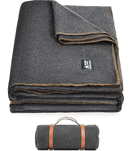 VEVOR Coperta da Campeggio in Lana, Coperta Calda da Stadio, Impermeabile e Antivento, Ignifuga, Ideale per Esterni, Picnic, Escursioni, Eventi Sportivi, Viaggi, 1,62 m x 2,23 m, Grigio Chiaro VEVOR Coperta da Campeggio in Lana, Coperta Calda da Stadio, Impermeabile e Antivento, Ignifuga, Ideale per Esterni, Picnic, Escursioni, Eventi Sportivi, Viaggi, 1,62 m x 2,23 m, Grigio Chiaro