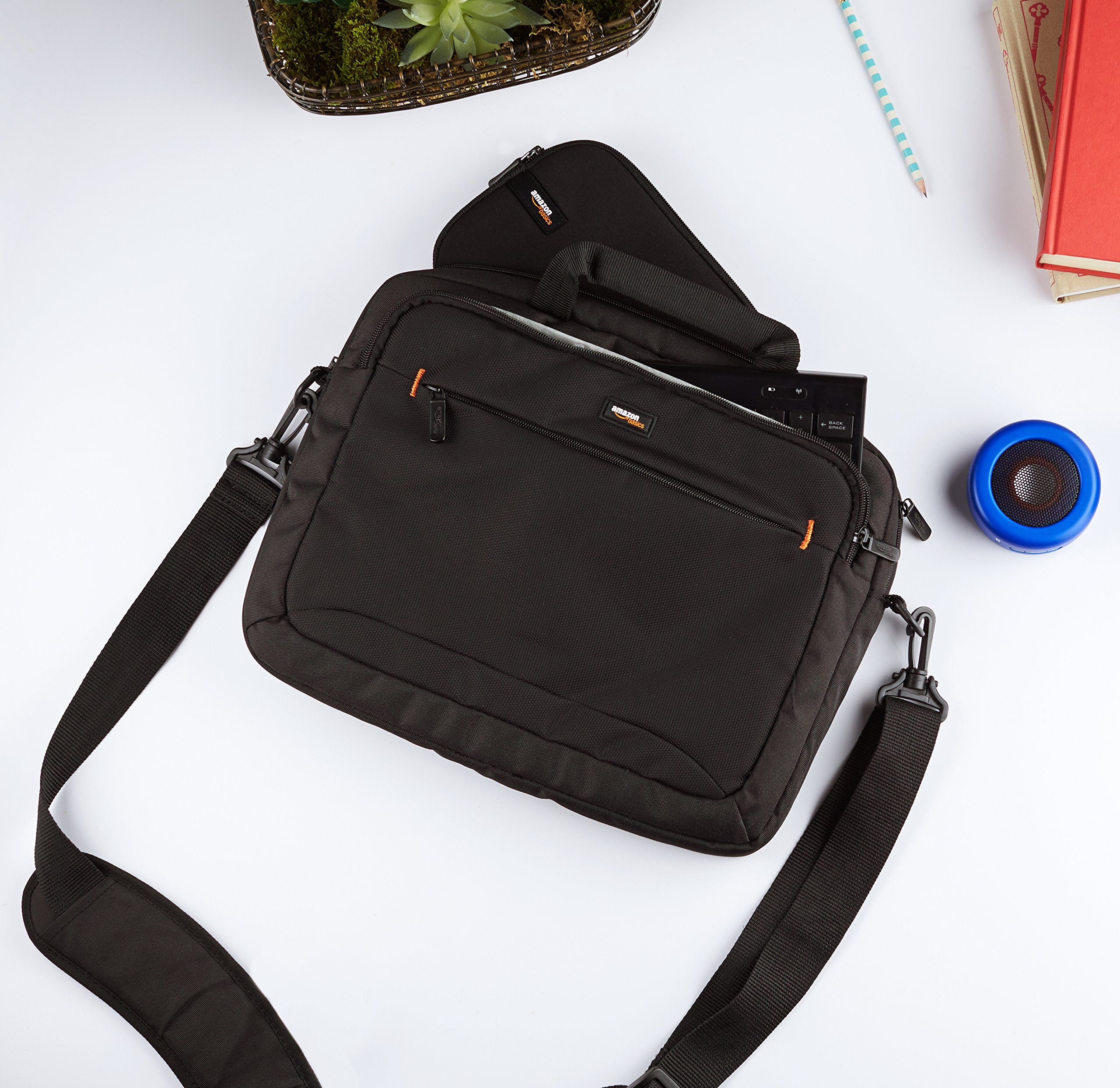 amazonbasics messenger bag