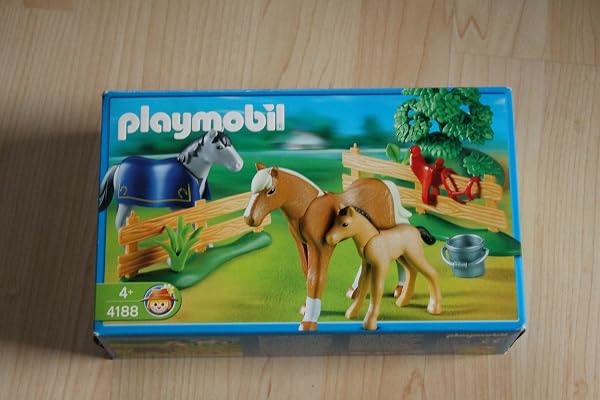 Playmobil - 4188 - Jeu de Construction - Famille de Chevaux