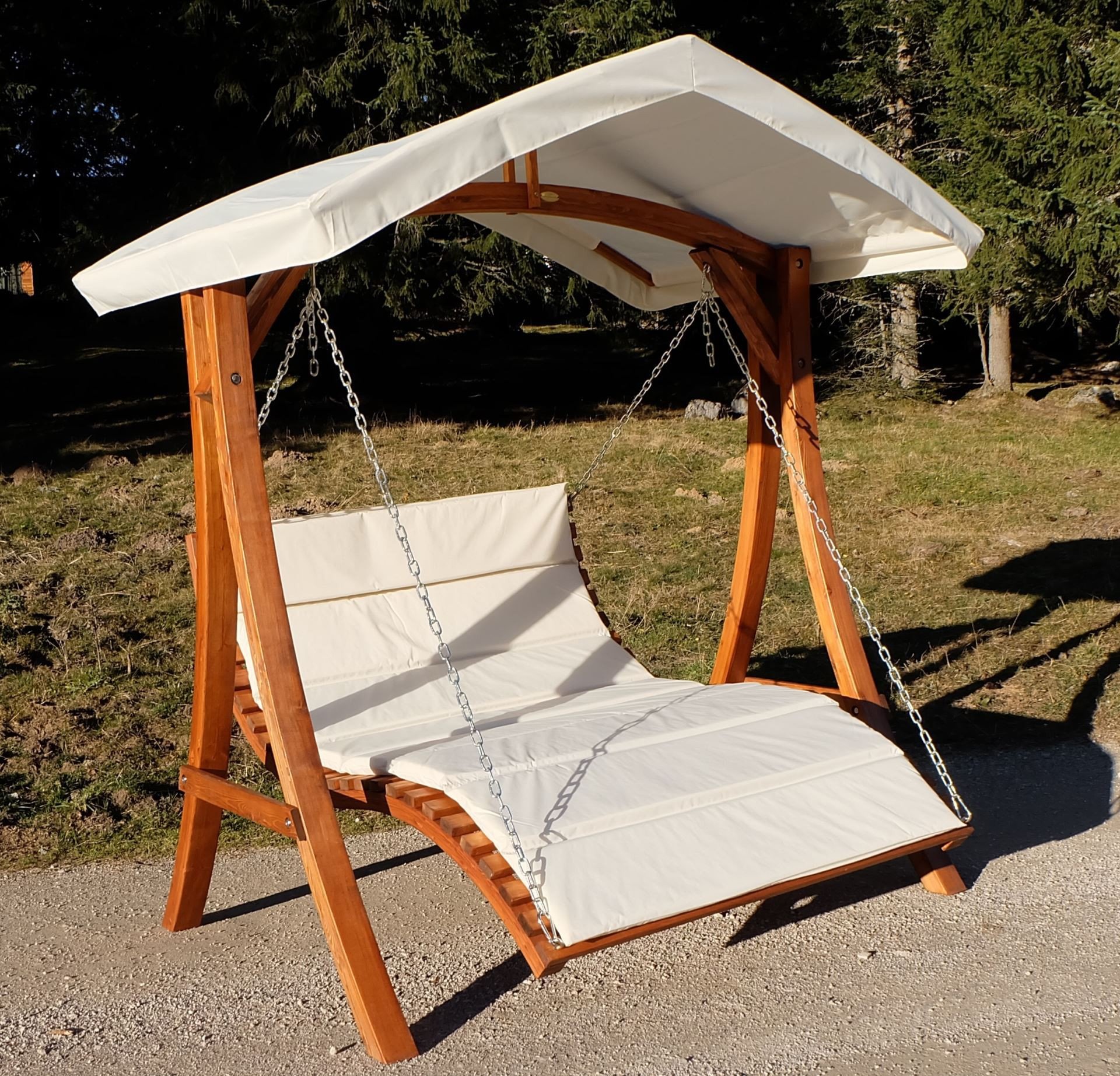 Design Hollywoodliege Doppelliege 'Aruba' aus Holz Lärche mit Dach von AS-S – Bild 7