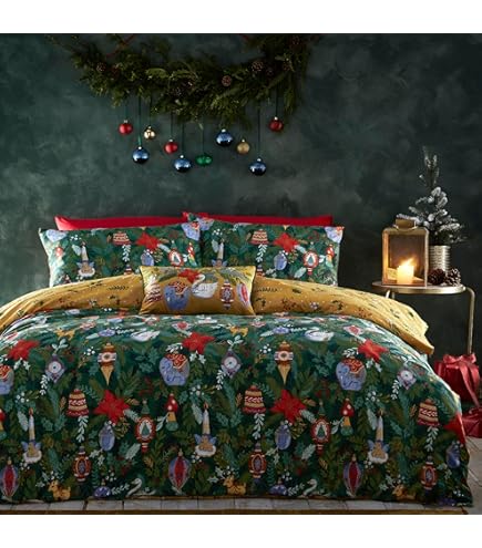 Condo Christmas: How to Deck The Halls in A Small Space - Dashing Darlin