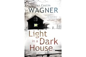 Light in a Dark House: The Petrona Award for the Best Scandinavian Crime Novel of the Year 2014 (Detective Kimmo Joentaa, Band 4)