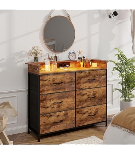 SONGMICS Commode, Meuble De Rangement Avec 9 Tiroirs Et Éclairage LED, Multiprise, Cadre En Acier, 33,5 X 114 X 84 Cm, Pour Chambre, Salon, Gris Tourterelle LTS519G01