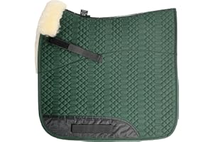 Engel Reitsport | SCHABRA1-D-GRU-MED | Schabracke | Steppstoff | Lammfell im Sattelbereich | half lined | Fellkranz vorne | Dressur | Stoff grün Fell med.