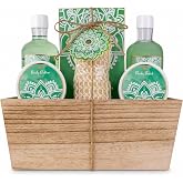 Accentra Women's ALOE Body Care Gift Pack in Green Basket | Selection of body care, cosmetic pack in shades of aquamarine and
