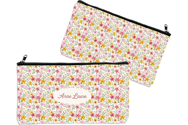 Trousse personnalisable Atomania avec prénom et petites fleurs, toile robuste, 24x13 cm, cadeau élégant et unique, fabriquée à la main en France, facile à nettoyer, pratique et stylée.