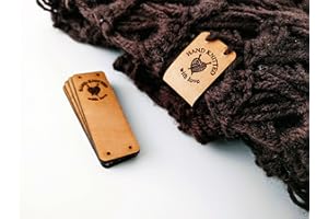 3DP Etiquetas de cuero hechas a mano O3"HAND KNITTED with love" - 15 piezas Exclusivas grabadas etiquetas de piel italiana