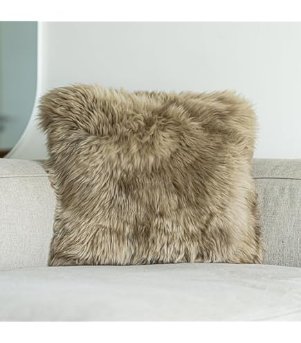 Coussin peau de mouton ivoire - Mon Chalet Design