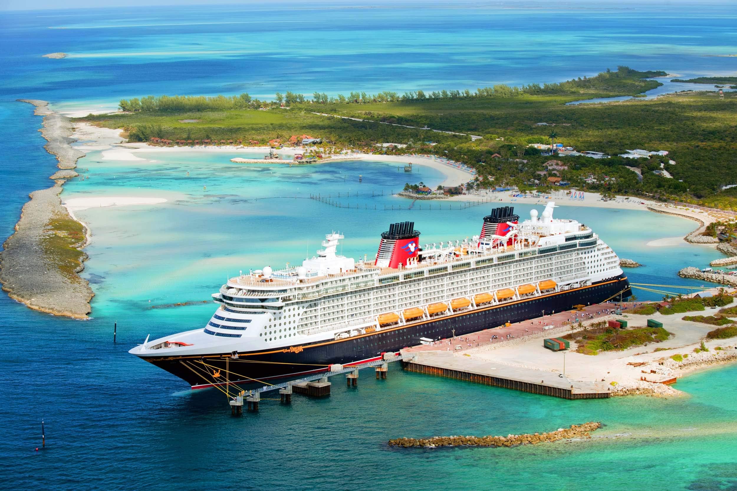 Huge cruise ship in Hawaii - Jigsaw Puzzles For Adults 1000-Piece Diy Puzzle Kids Wooden Toys