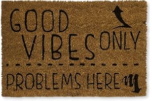 KOKO DOORMATS Zerbino Ingresso casa - Tappeto divertenti in fibra di cocco e base antiscivolo da PVC, da esterno e interno con misure 40x60cm (Good Vibes Only)
