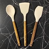 Ahşap Saplı 3'l&uuml; Silikon Mutfak Gere&ccedil;leri Seti - Isıya Dayanıklı Yanmaz Yapışmaz Spatula ve Servis Kaşığı Takımı, Ergonomik T