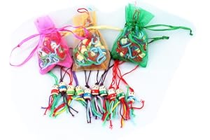 AAF Nommel Glückspüppchen Anhänger aus Holz 50 Stück im Organzasäckchen bunt mit Schlaufe zum Anhängen Glückskatze Glücksbringer Sorgen Puppe Glück to go :-