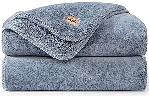 UGG - Biała narzuta - pluszowy koc na kanapę lub łóżko - wygodny, przytulny wystrój domu - miękki i luksusowy koc do salonu lub sypialni - 127 x 178 cm - nocne niebo