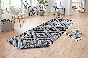 ‎NORTHRUGS NORTHRUGS In- und Teppich Malta 80x350cm - Wendeteppich Wetterfest Geometrisches Muster für Balkon Terrasse Garten Wintergarten Wohnzimmerteppich Wasserfest in Night Silver,105461-80x350,Night Silber