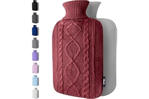 ‎QOMFOR Wärmflasche mit Bezug – Weicher Premium Strickbezug – 1,8l groß Wärmeflasche, Wärmflasche Kinder, Bettflasche für Erwachsene für Kuschelige Nächte und Schmerzlinderung - Burgund