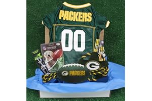 PETS FIRST NFL Green Bay Packers Haustier-Geschenkbox mit 2 lizenzierten Hundespielzeugen, 1 natürliches Hundeleckerli mit Logo, 1 NFL-Trikot, 1 NFL Welpen-Trainingsglocken und 1 Auto-Sicherheitsgurt