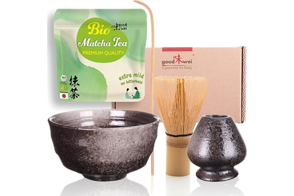 Goodwei Matcha Kit Thé Matcha BIO Japonais avec Fouet Bambou, Bol Artisanal en Céramique et support à fouet | Coffret cadeau (Goma)