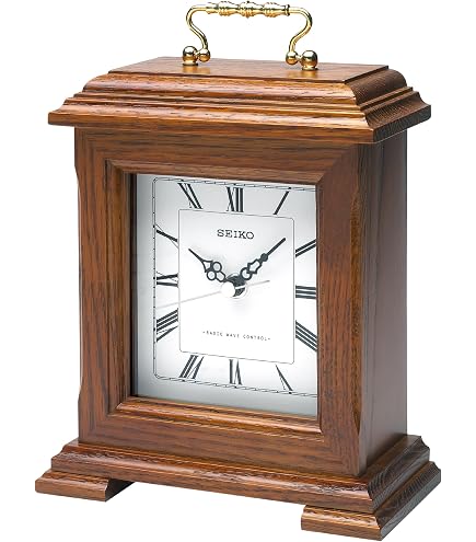 Anglais Lancaster manteau / horloge de cheminée des années 1950 - Bois Anglais Lancaster manteau / horloge de cheminée des années 1950 - Bois