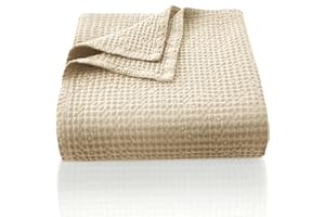 ‎CHUFFED CHUFFED 100% Baumwolle Decke 150 x 200 cm, Weiche und Atmungsaktive Tagesdecke, Waffelmuster Leichte Decke als Sofadecke Couchdecke, Weich Kuschelige Wohndecke Wohnzimmer, Sofa Couch Beige
