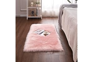 CUMAY Dywan - sztuczne owcze futro, przyjemne, miękkie, długie runo - dywanik przed łóżko, tapczan, do salonu, mata na sofę (kolor: różowy, 70 x 135 cm)