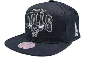 Mitchell & Ness NBA Team Arch Snapback Cap Chicago Bulls Black, czarny, Rozmiar uniwersalny