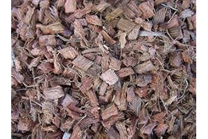 PEMMIPRODUCTS Mulch Chips Made of 100% Coarse Coarse 50 Litres Coconut Chips Litter Suitable as Weed Protection, Winter Protection, Plant Protection, Snail Protection and Fertiliser, 100% Biodegradable
