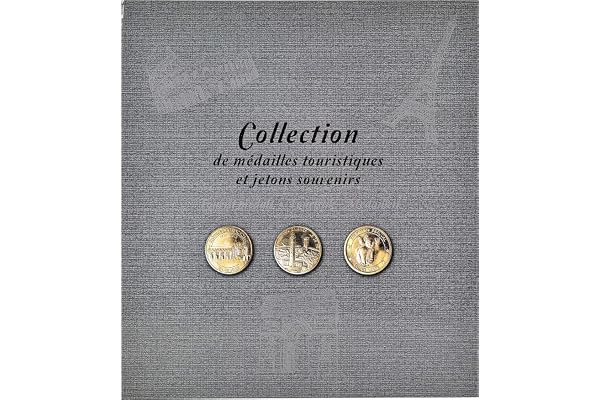 Exacompta - Réf. 96113E - 1 album de collection pour 50 médailles touristiques ou jetons souvenirs (diamètre 34mm) - Couverture rigide pelliculage brillant - Format 25,5x28 cm - coloris gris