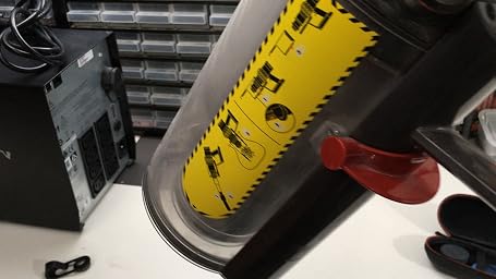 Amazon.es:Opiniones de clientes: Dyson Cyclone V10 - Aspirador Absolute  Inalámbrico con batería de níquel-cobalto-aluminio, ligero y versátil  Cobre/ Níquel