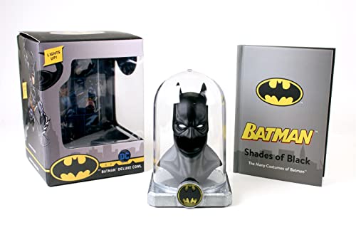 Batman: Deluxe Cowl: Lights Up!