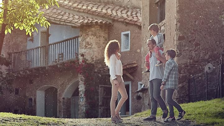 Prime Video: House Hunters Family - Season 1